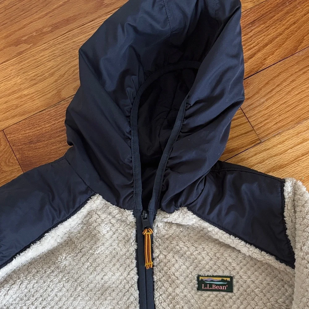 L.L. Bean Kids' reversible Fleece / puffer Hoodie - Picture 2 of 11